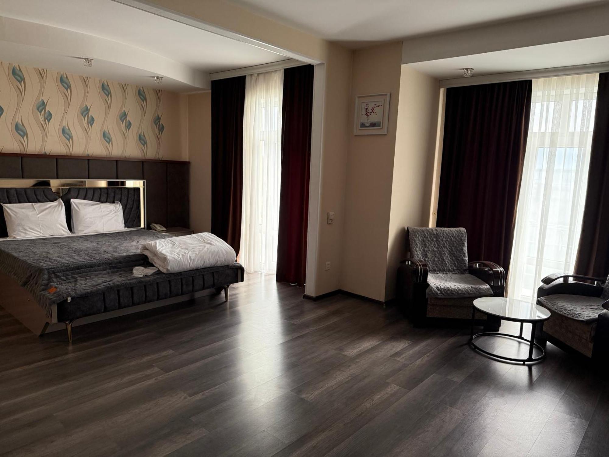 Aef Hotel Baku Exterior foto